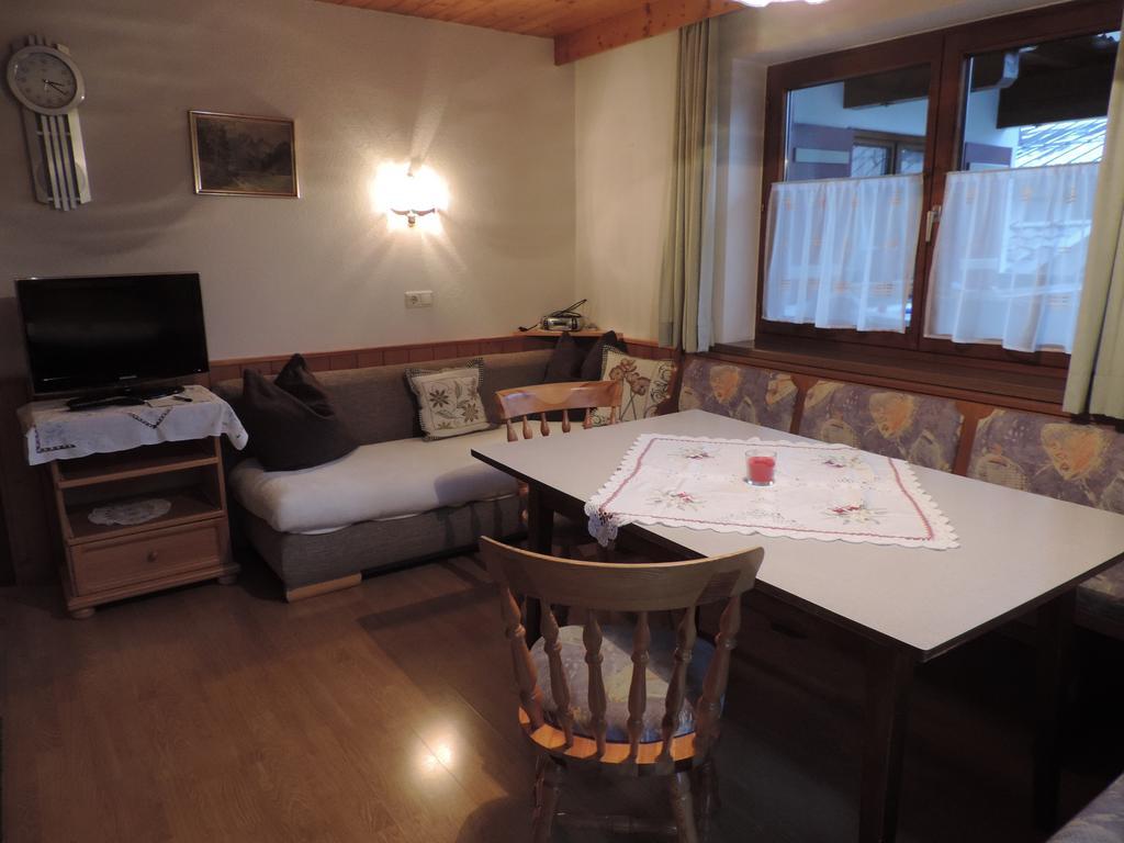 Ferienwohnung Johann Niedermoser Fieberbrunn Camera foto